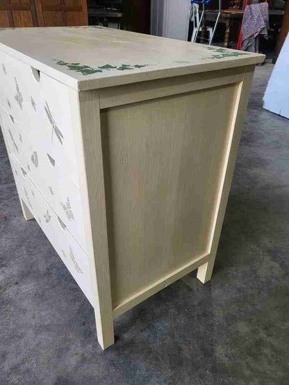 Small painted chest of drawers butterfly decoration 3 drawers