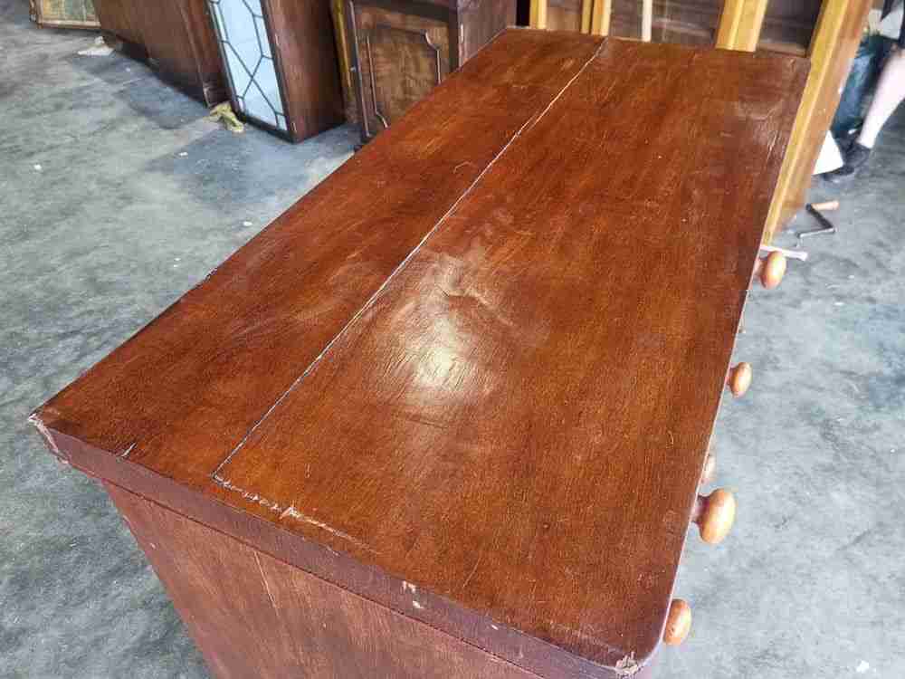 Antique Victorian mahogany 2 over 3 chest of drawers knob handles
