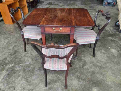 Antique Victorian Pembroke drop leaf dining occasional table drawer