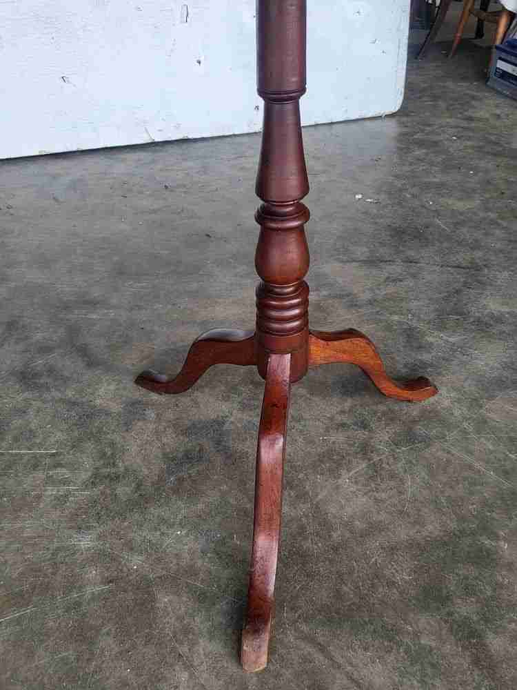 Antique small square tilt top side end lamp occasional table