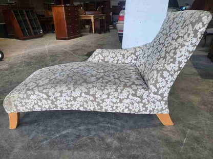 Chaise Longue day bed sofa bed end seat wood legs