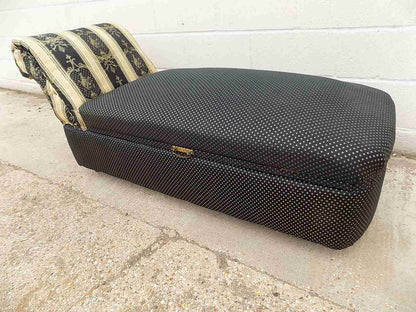 Vintage day bed with storage