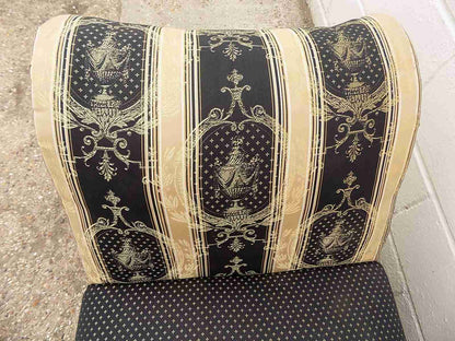 Vintage day bed with storage